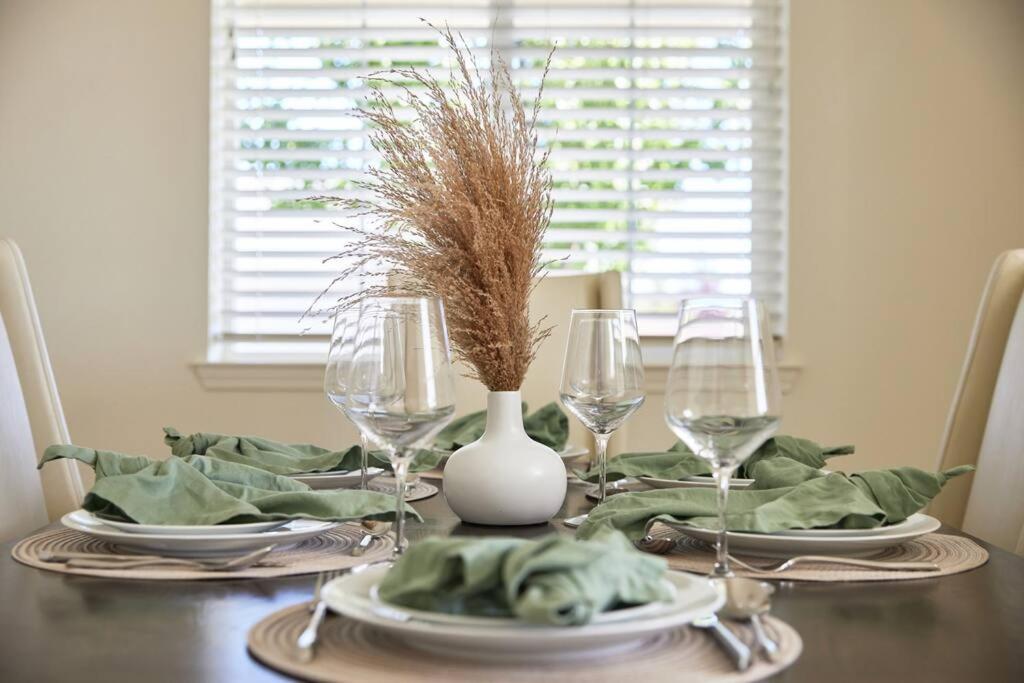 רינו New Upscale House, Tahoe 30-Min W/ Cal King מראה חיצוני תמונה